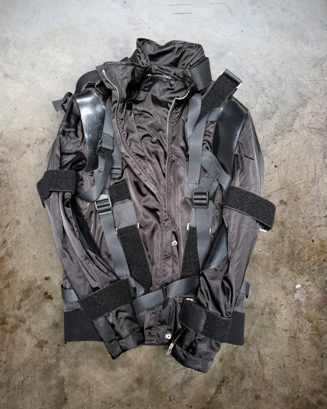 Dolce & Gabbana Fall/Winter 2003 Bondage Strap Jacket — photo 1