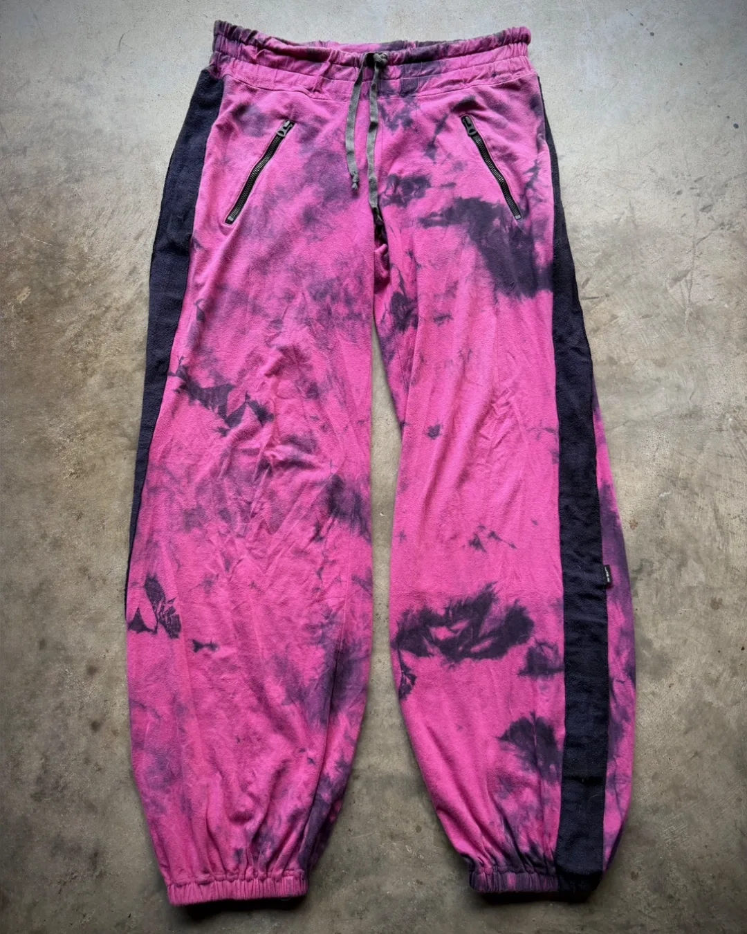 Le Grand Bleu (L.G.B.) Pink Marble Boxer Set Up — photo 4